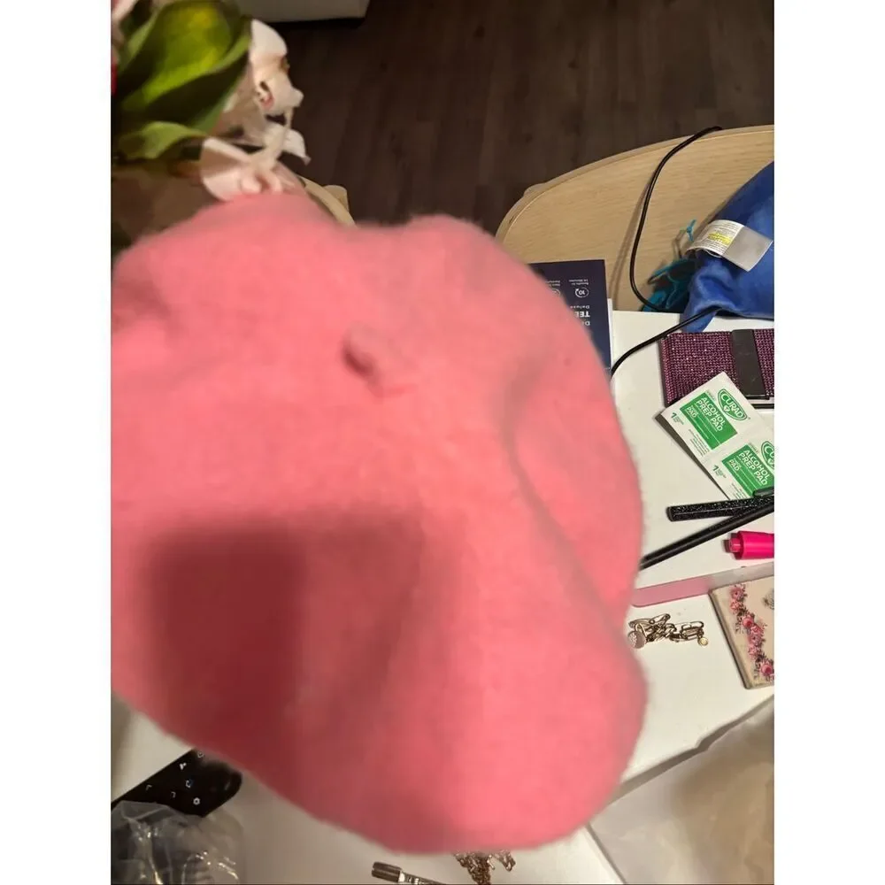 Pink Paris wool beret